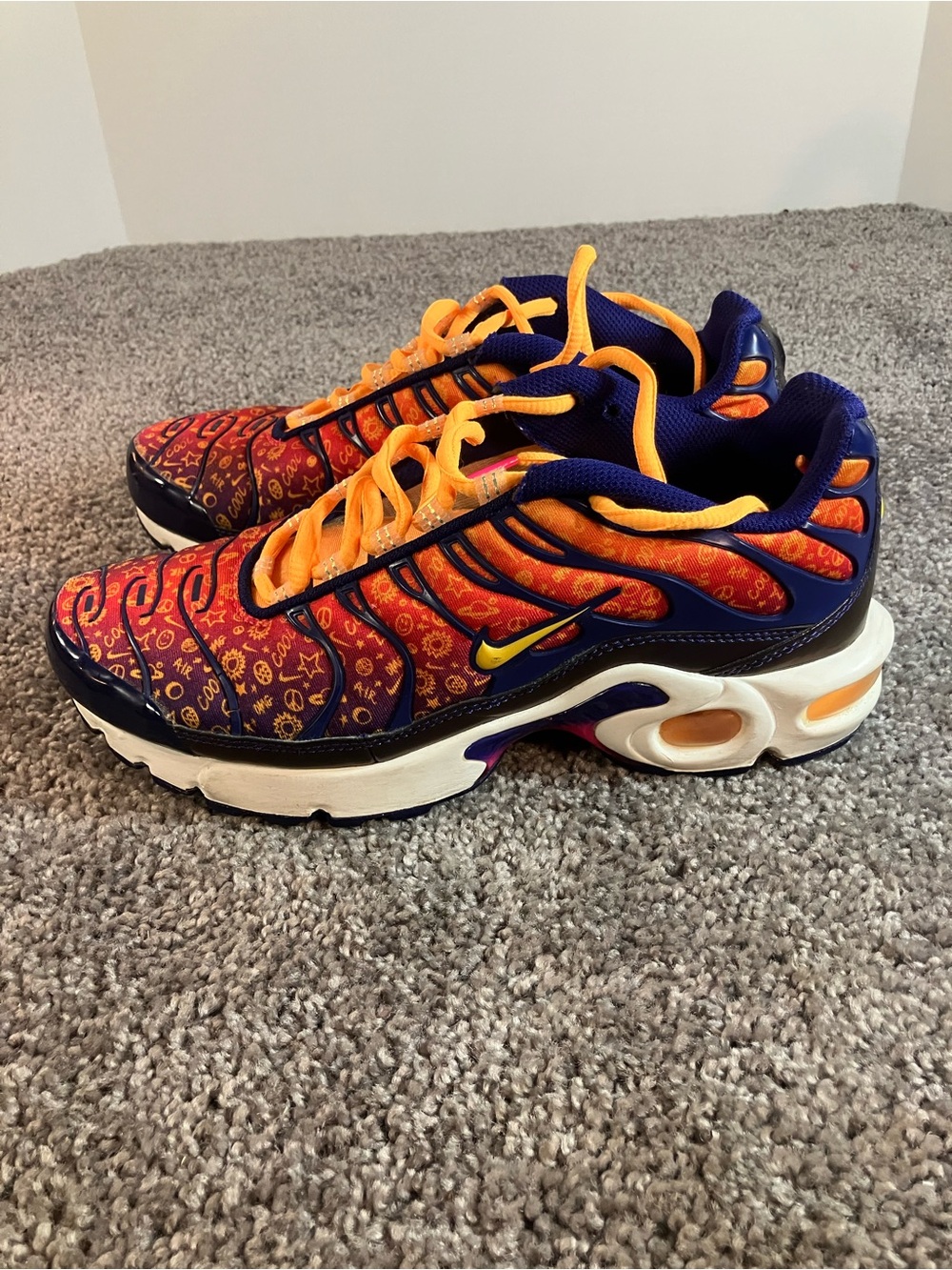 Nike Air Max Plus Shoes Orange Purple Print Sneakers CI9932-500 Youth Size 5Y